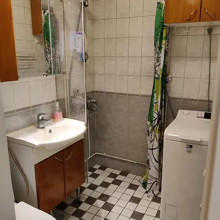 Center, Wifi Internet, Prime Location Heart Of Center, Big 69 Sq Apartment, Free Parking, King Bed, Electric Car Station, Beautiful, Relaxing, Fully Furnished, Big Tv 55', 2 Bedroom And One Big Living Hall Joensuu