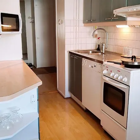 Appartamento Center, Wifi Internet, Prime Location Heart Of Center, Big 69 Sq Apartment, Free Parking, King Bed, Electric Car Station, Beautiful, Relaxing, Fully Furnished, Big Tv 55', 2 Bedroom And One Big Living Hall