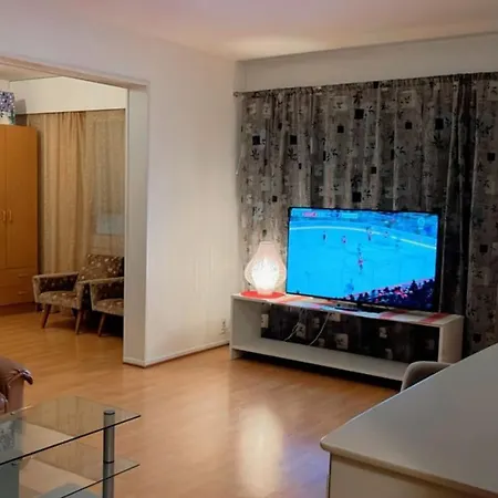 Center, Wifi Internet, Prime Location Heart Of Center, Big 69 Sq Apartment, Free Parking, King Bed, Electric Car Station, Beautiful, Relaxing, Fully Furnished, Big Tv 55', 2 Bedroom And One Big Living Hall Joensuu